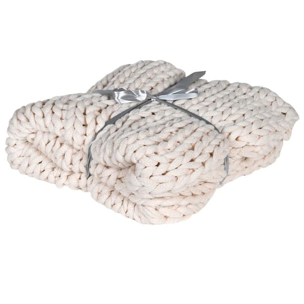 Cream chunky knit throw 135 x 145 cm for sofa or bed