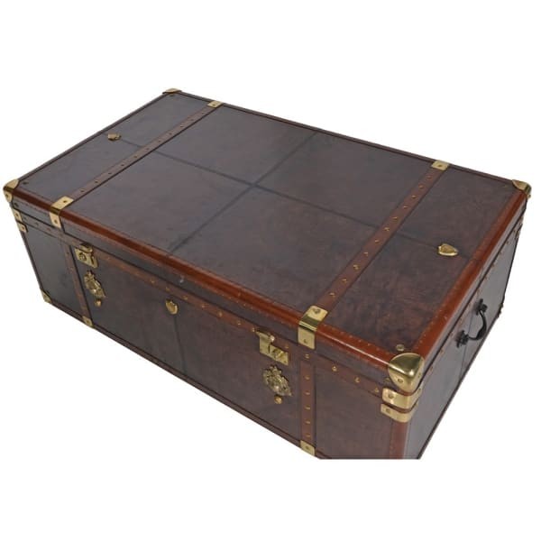 Brown leather trunk coffee table with storage – handcrafted Japuir leather and brass fittings