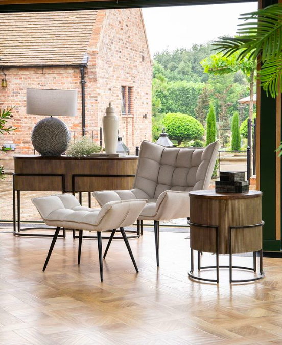 Chester Console Table with 138x86 cm Wooden Top and Antique Gold Metal Finish