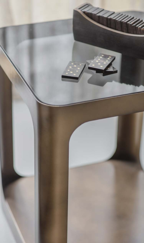 Square occasional table with rounded corners