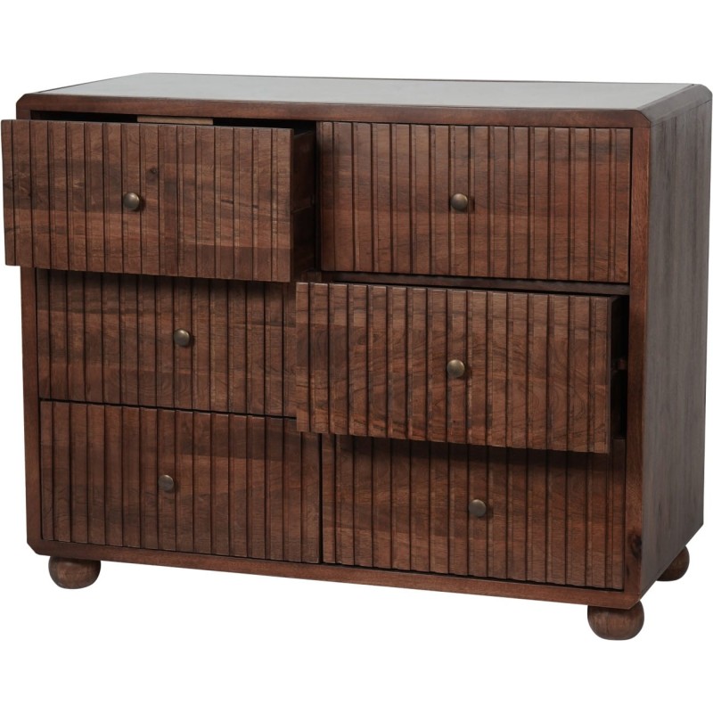 Montpelier chest of drawers measuring 105 cm wide