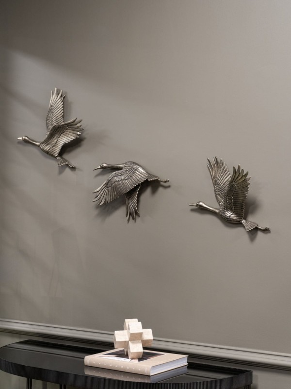 Crane gold wall decoration with three birds in flight