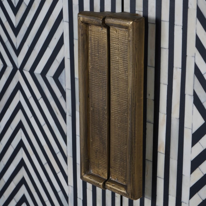 Belize II Inlaid Bar Cabinet 140 cm – Geometric Pattern on Brass Base