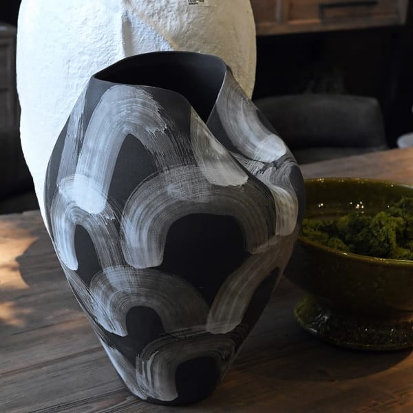 Black Symphony Arch Porcelain Vase 44 cm