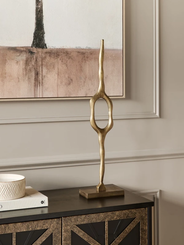 Abstract Brass sculpture measuring 76.5 cm high