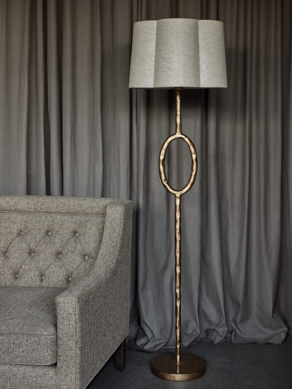 Chiswick Gold Floor Lamp 173 cm – Living Room Floor Lamp with Linen Shade
