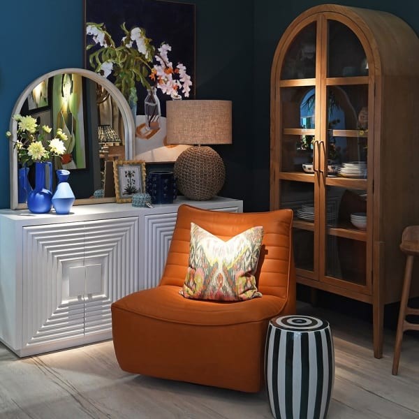 White Geo four-door sideboard 163 cm – an elegant decorative white credenza for modern interiors.