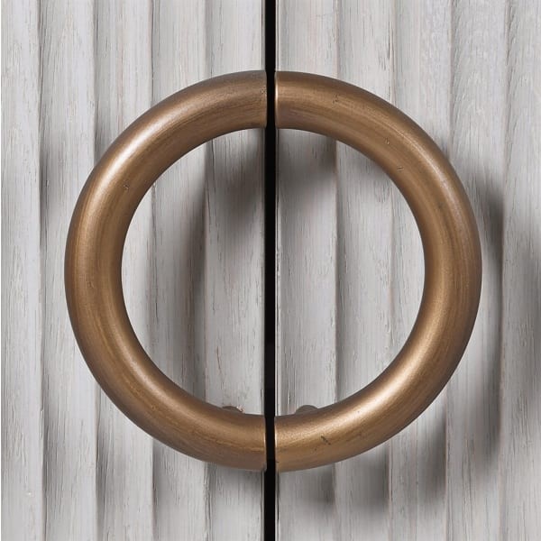 White Belgravia sideboard 180 cm in light oak – an elegant designer sideboard with gold accents, ideal for the living room, dining room or hallway.