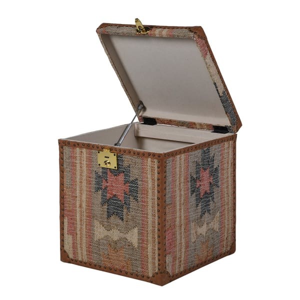 Handcrafted decorative storage chest from the India collection, 63 cm. A stylish wooden trunk combining practical storage with unique, artisanal design for living rooms and bedrooms.