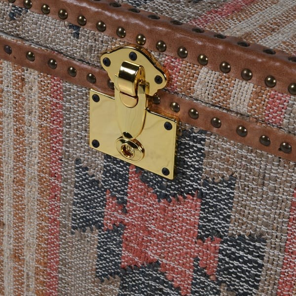Handcrafted decorative storage chest from the India collection, 63 cm. A stylish wooden trunk combining practical storage with unique, artisanal design for living rooms and bedrooms.