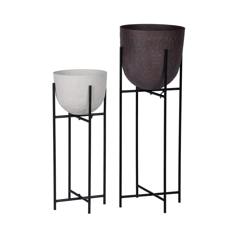 Tall plant pot on black metal base