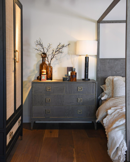 Modern Camile Oak chest of drawers 110 cm grey oak finish with brass-tone handles