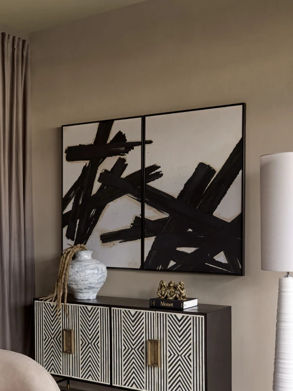 Brush canvas panels measuring 80 × 120 cm each