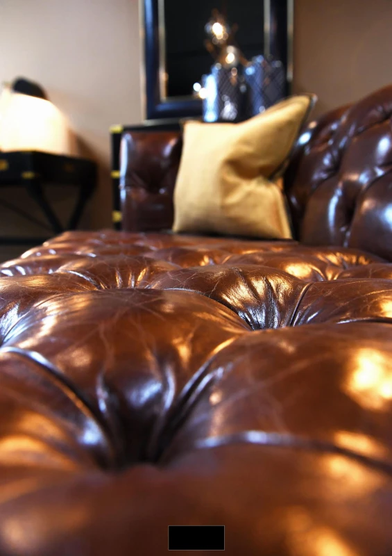 Vintage Brown Leather Sofa - 210 cm - Brown Leather, Rubberwood, Pine