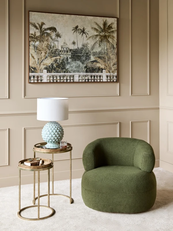 Large ceramic table lamp measuring 59 cm high
