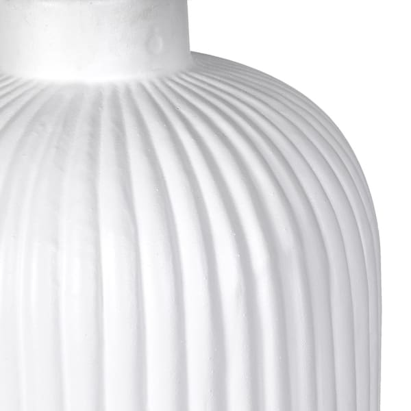 Fluted white ceramic base of Kent table lamp
