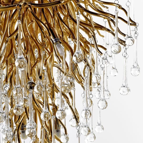 Gold branch-inspired frame of the Innovation Droplet chandelier