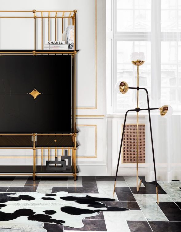 Black Widow floor lamp 180 cm three glass shades brass base